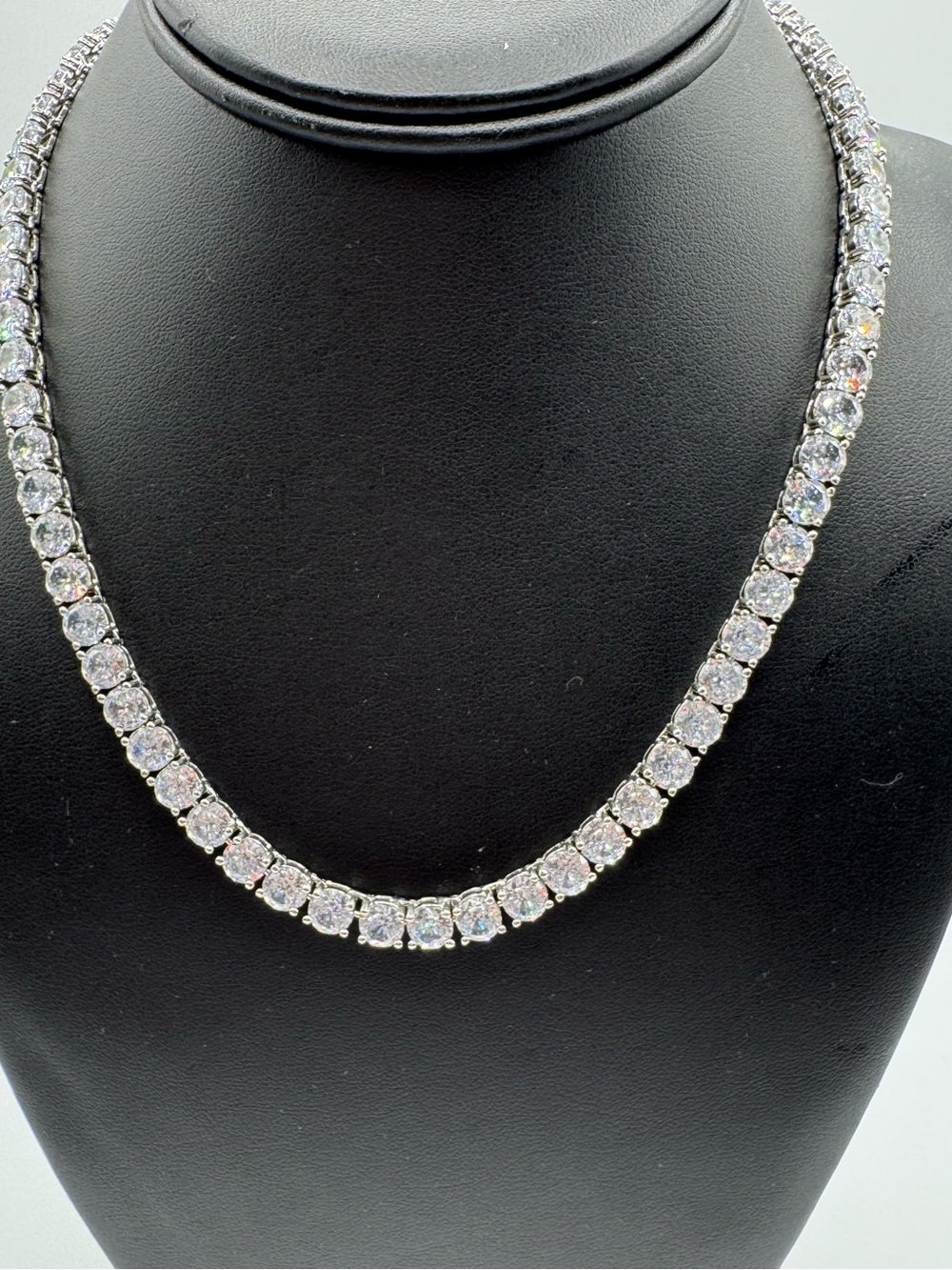 18k 54ct Tennis Necklace - Picture 5 of 12